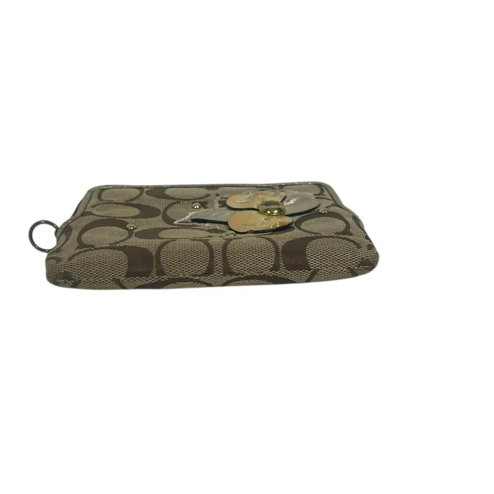 Coach Signature C Canvas Wristlet (missing strap) with Flower - Picture 2 of 11